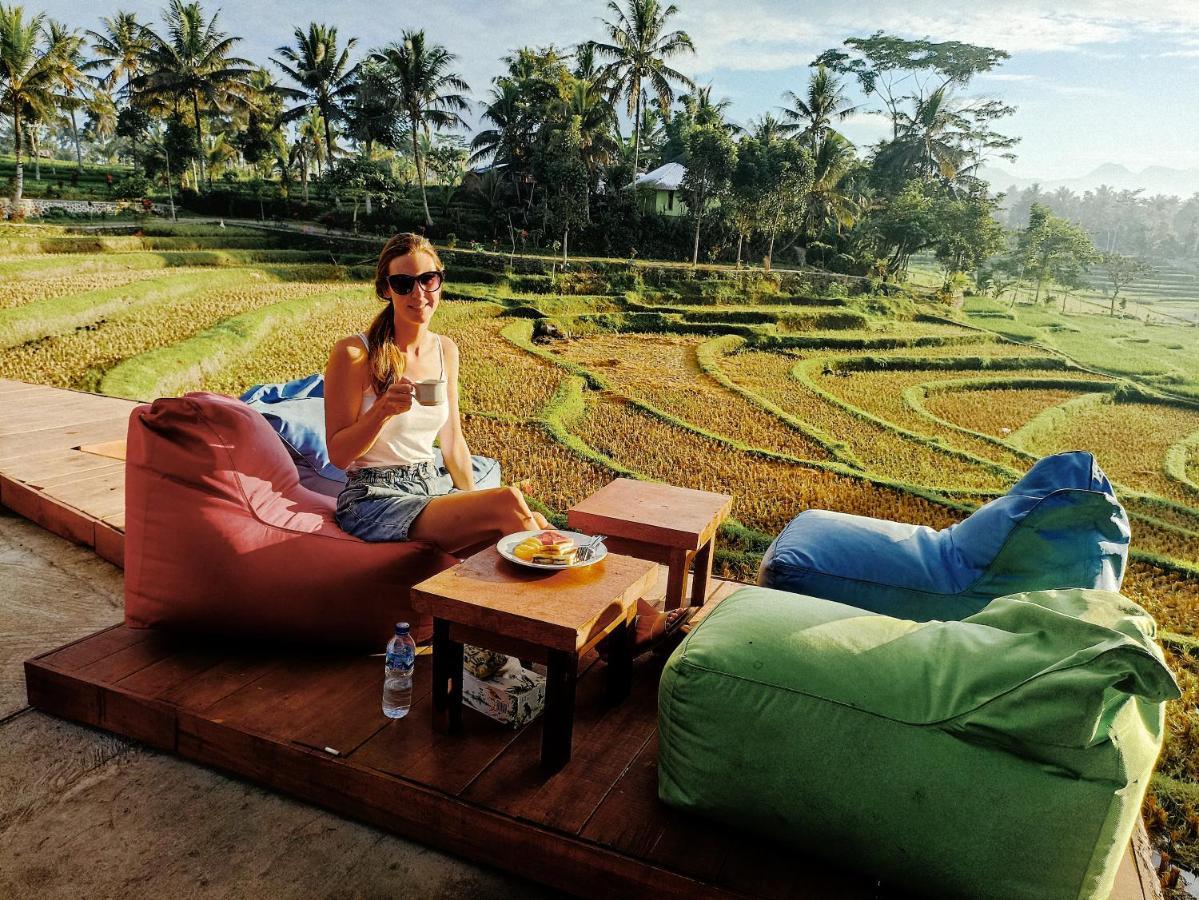 Peraja Bungalows Loyok Sangyang المظهر الخارجي الصورة