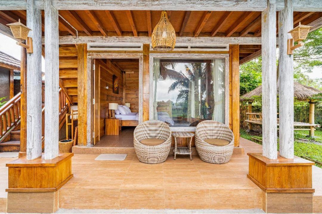 Peraja Bungalows Loyok Sangyang المظهر الخارجي الصورة