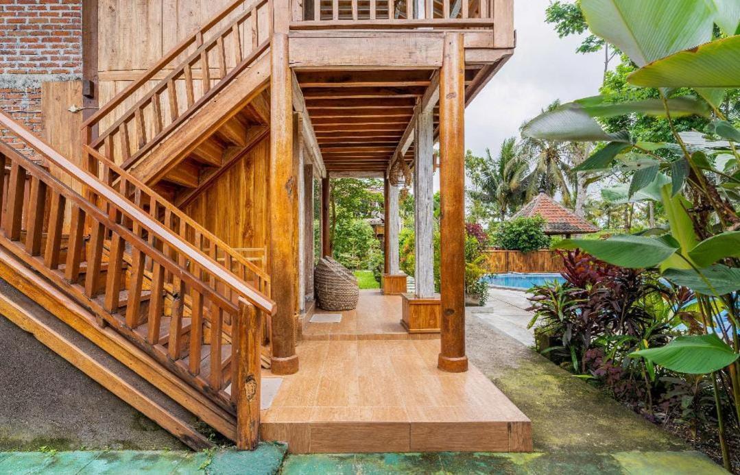 Peraja Bungalows Loyok Sangyang المظهر الخارجي الصورة