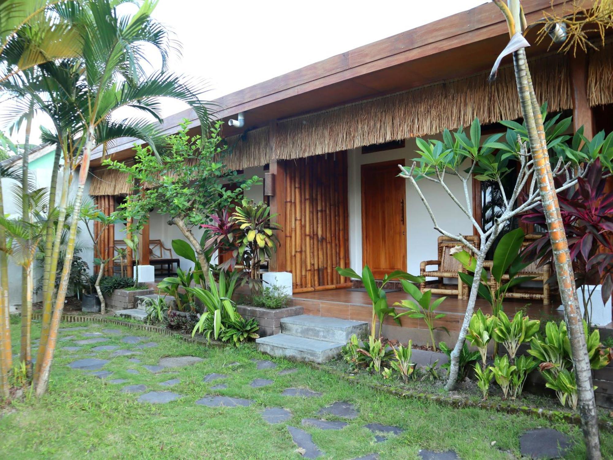 Peraja Bungalows Loyok Sangyang الغرفة الصورة